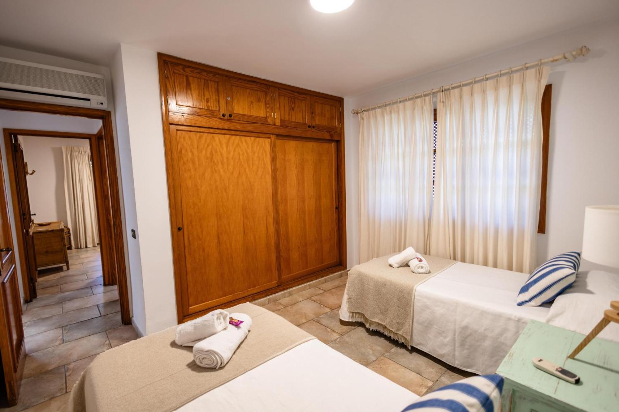Oasis Holycan - By Gestion Vacacional Canarias San Bartolomé Exterior foto