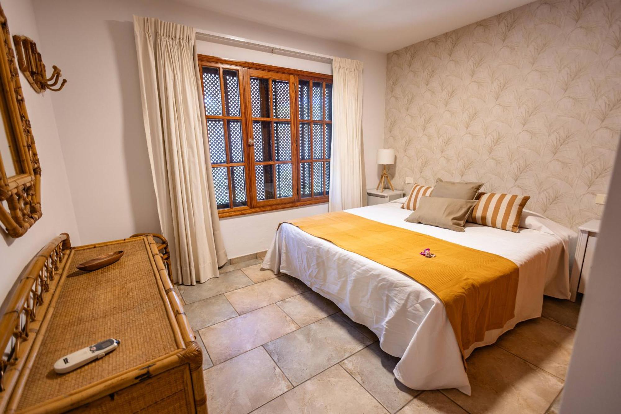 Oasis Holycan - By Gestion Vacacional Canarias San Bartolomé Exterior foto