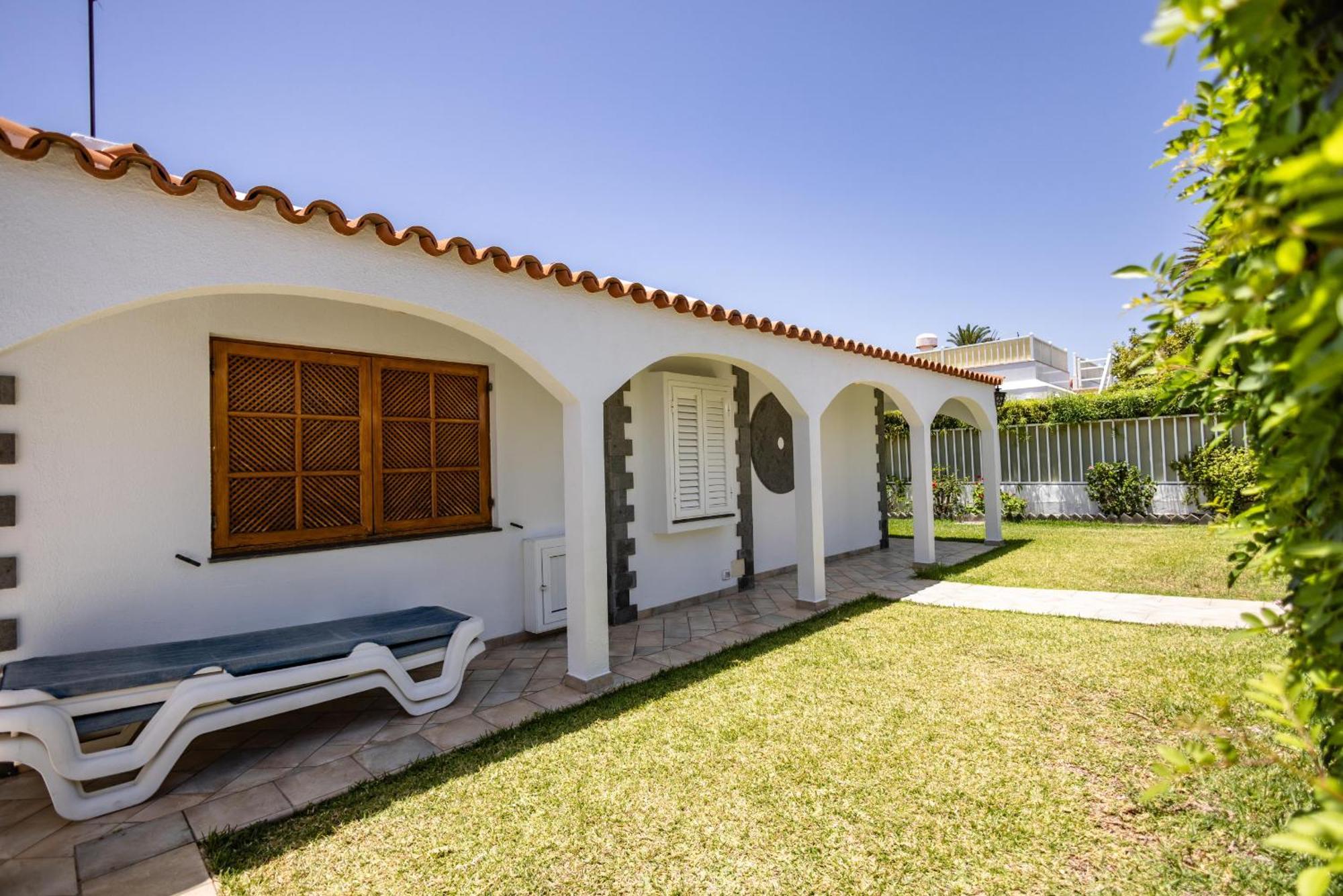 Oasis Holycan - By Gestion Vacacional Canarias San Bartolomé Exterior foto