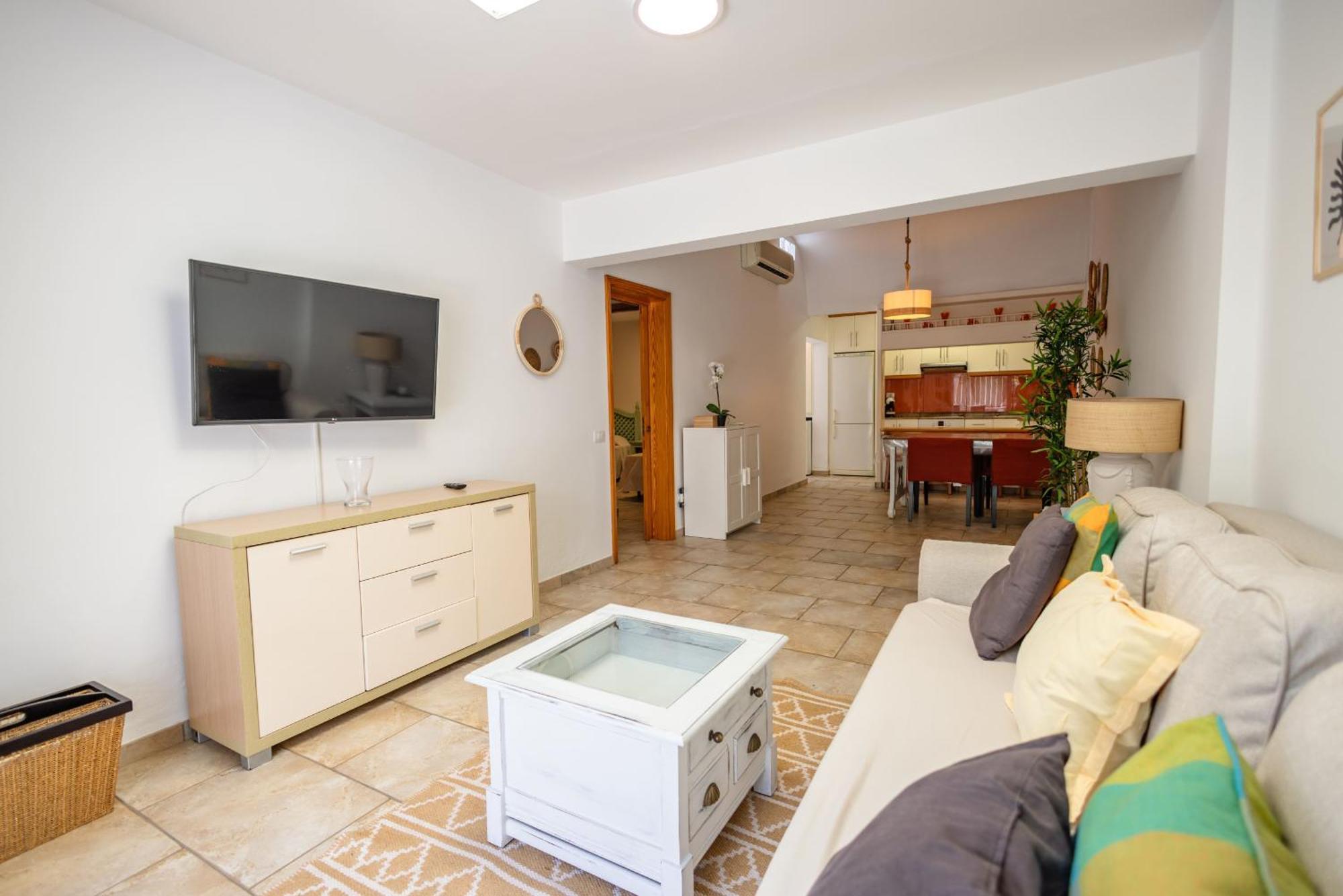 Oasis Holycan - By Gestion Vacacional Canarias San Bartolomé Exterior foto